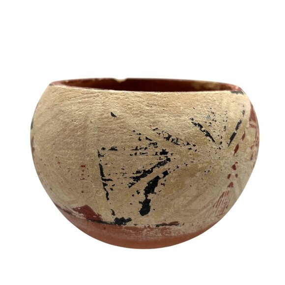 VTG Handcrafted Jemez Pueblo Pottery Bowl Geometric Pattern Signed Chinana READ - Picture 2 of 10